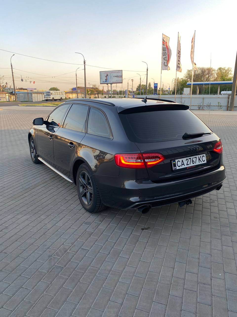Audi A4 - фото 13