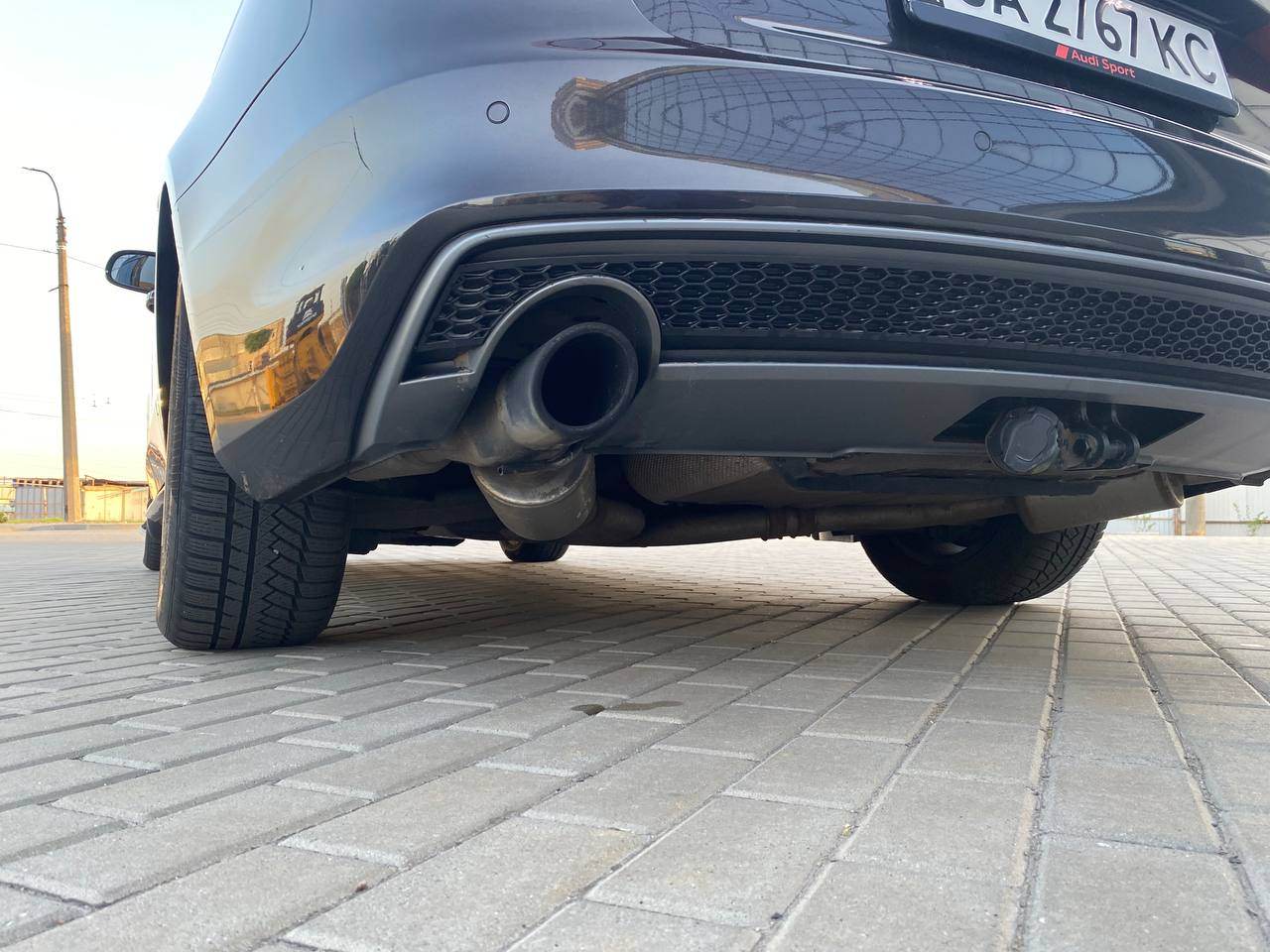 Audi A4 - фото 8