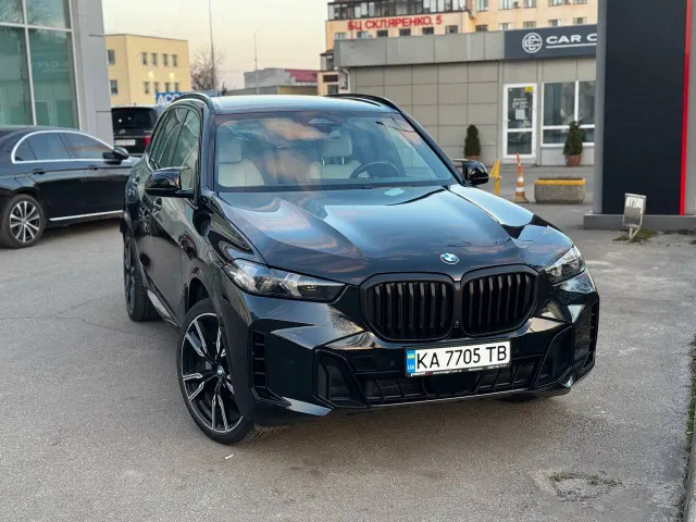 BMW X5 - фото 2