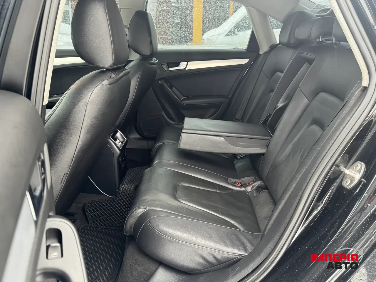 Audi A4 - фото 11