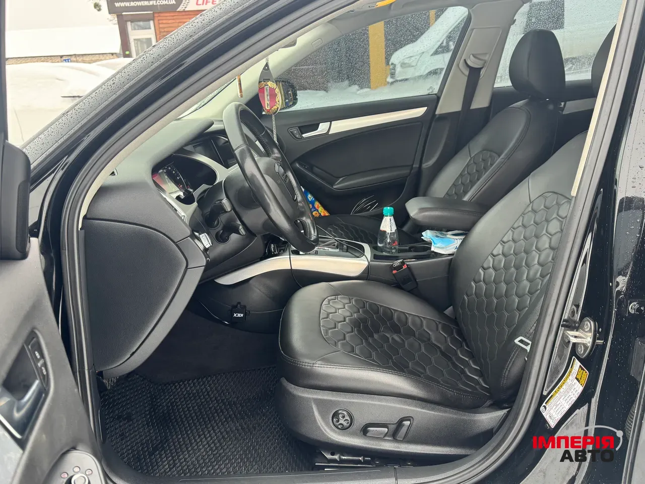 Audi A4 - фото 9