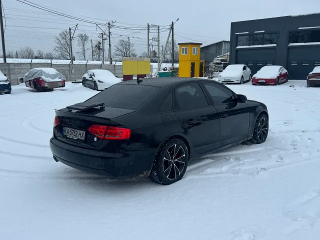 Audi A4 - фото 4