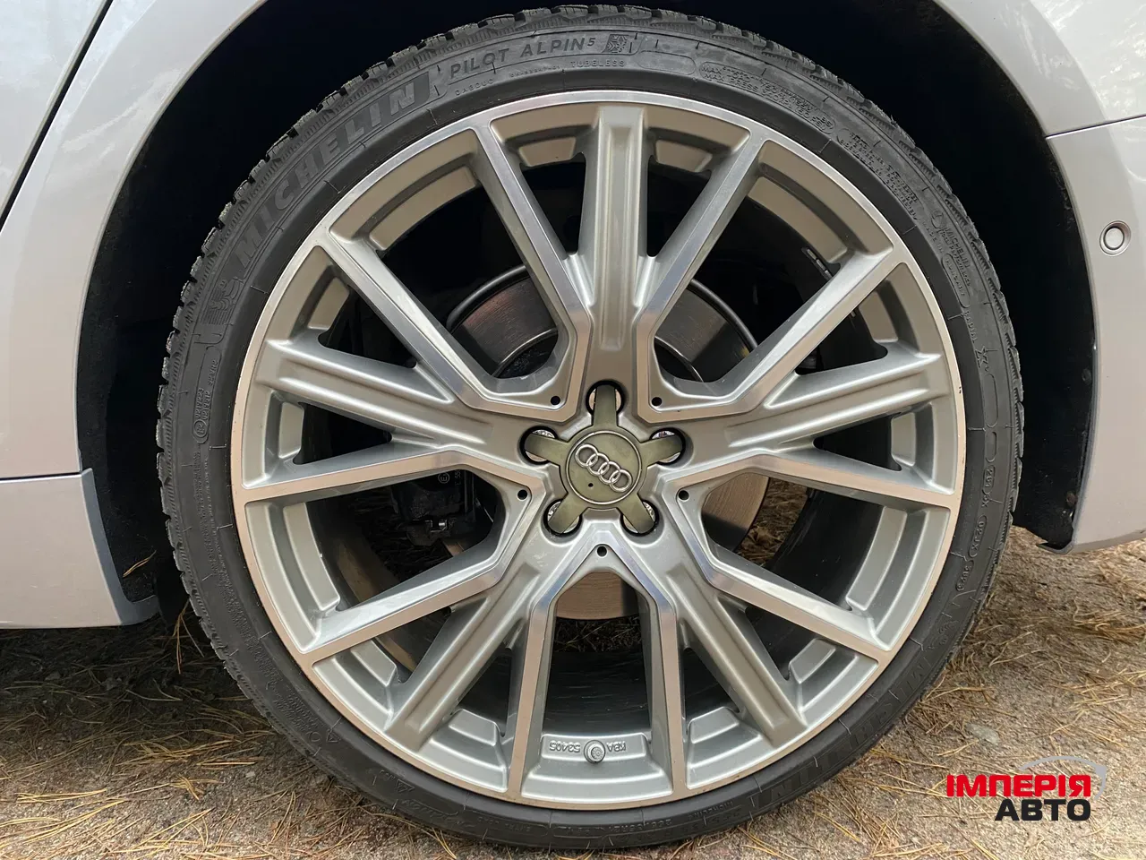 Audi A6 - фото 18