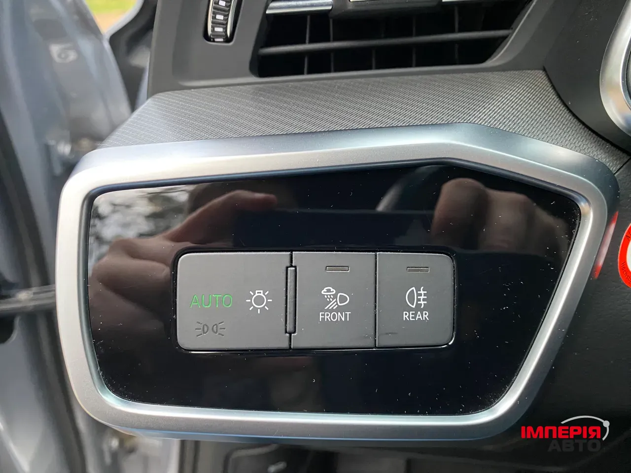 Audi A6 - фото 32