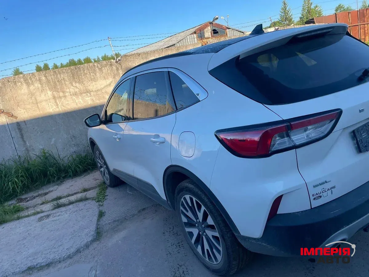 Ford Escape - фото 6