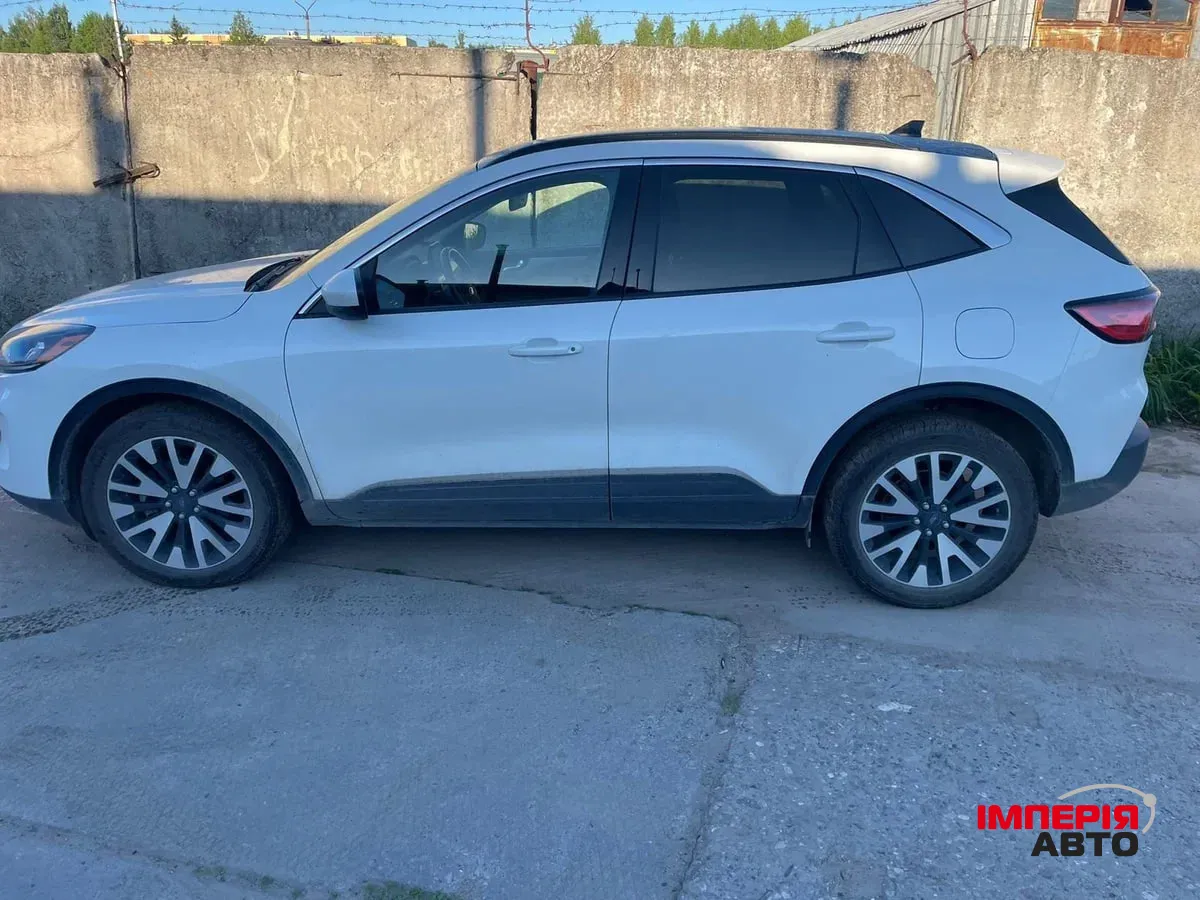 Ford Escape - фото 2