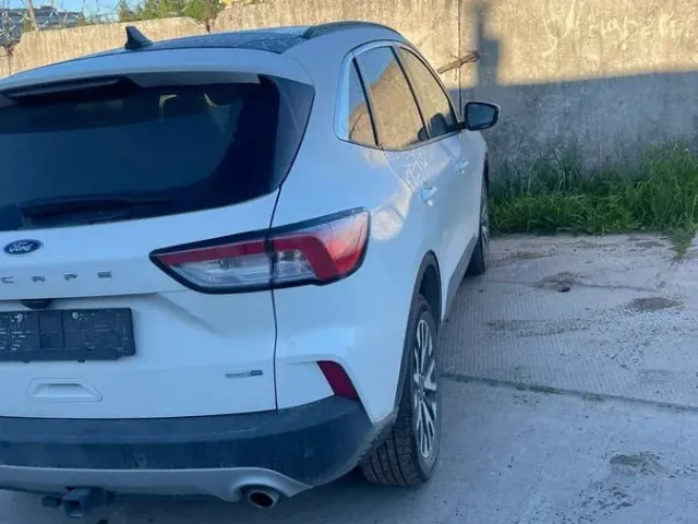 Ford Escape - фото 3