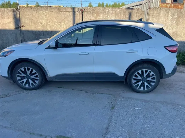 Ford Escape - фото 2