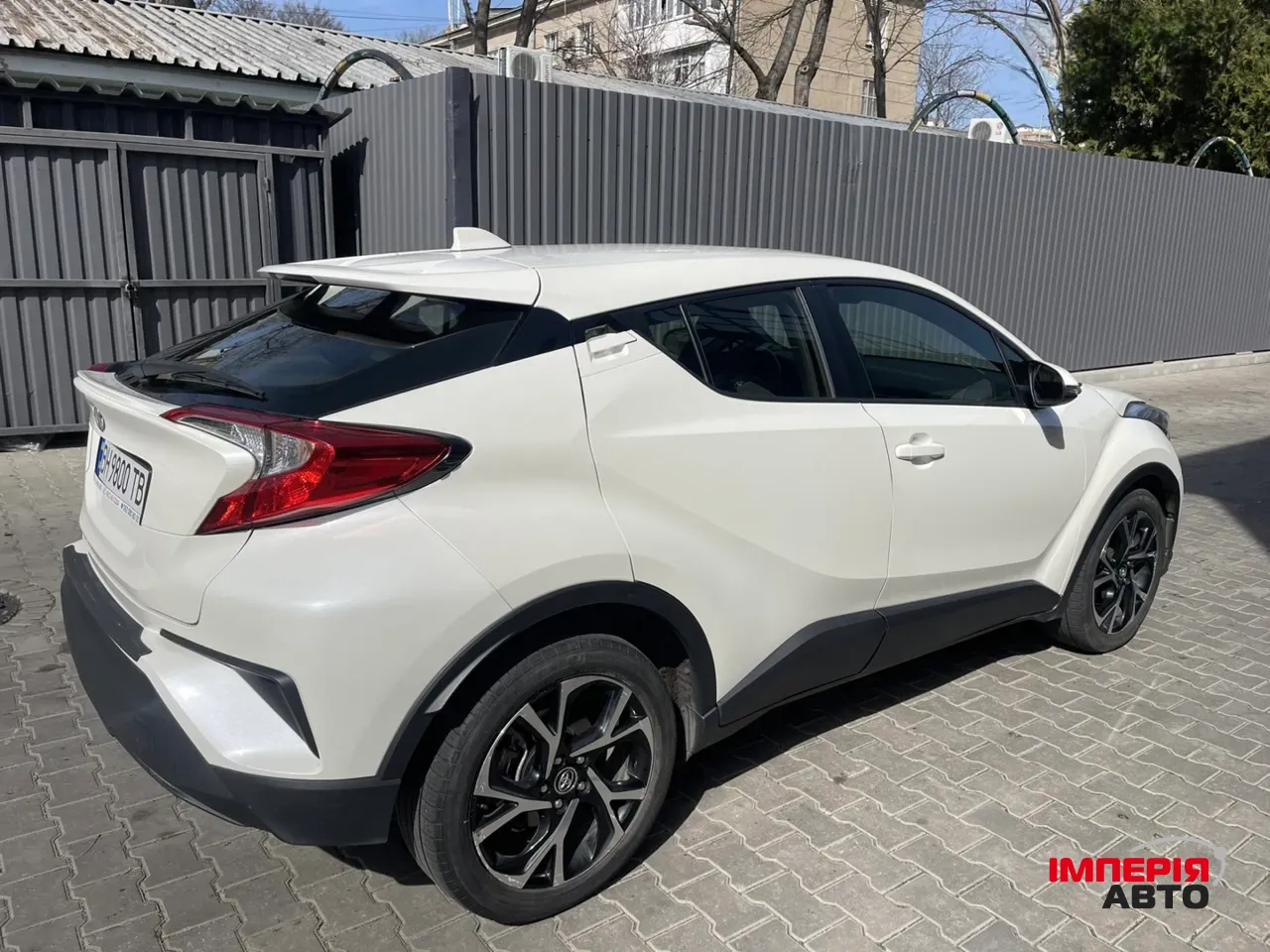 Toyota C-HR - фото 3
