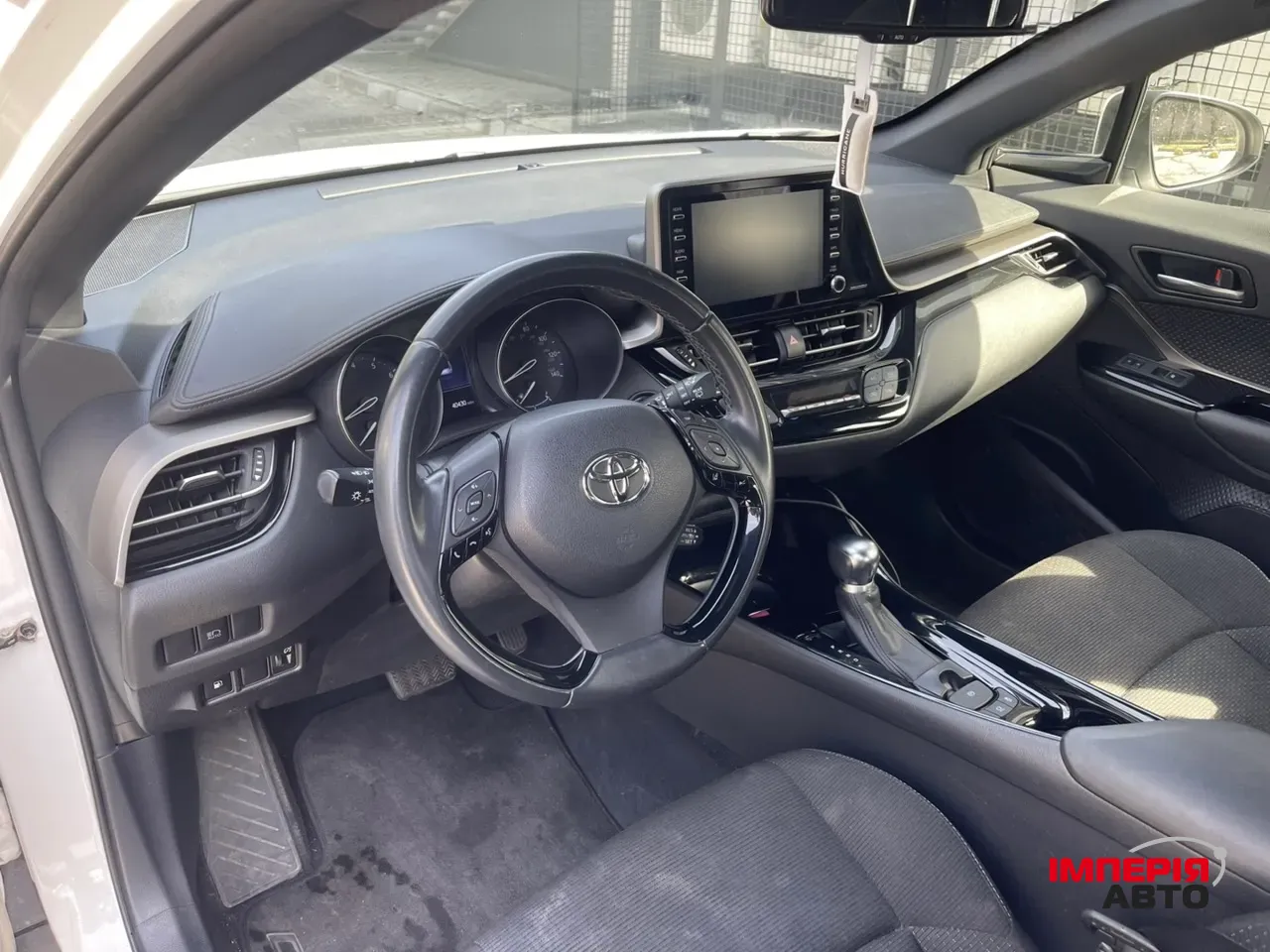 Toyota C-HR - фото 7