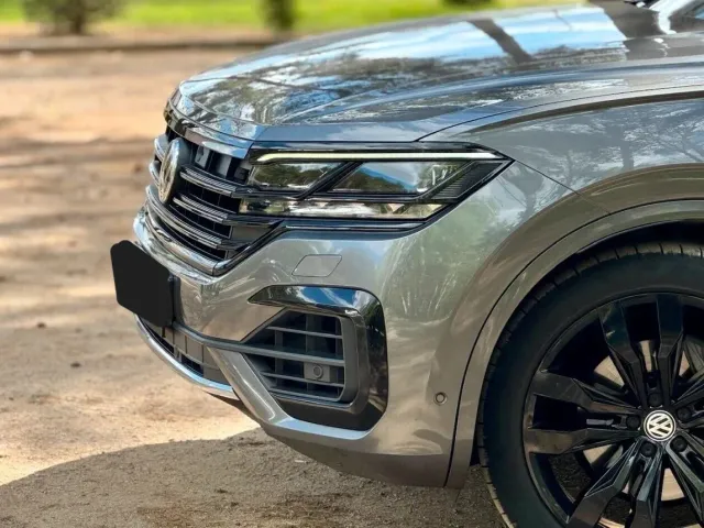 Volkswagen Touareg - фото 4