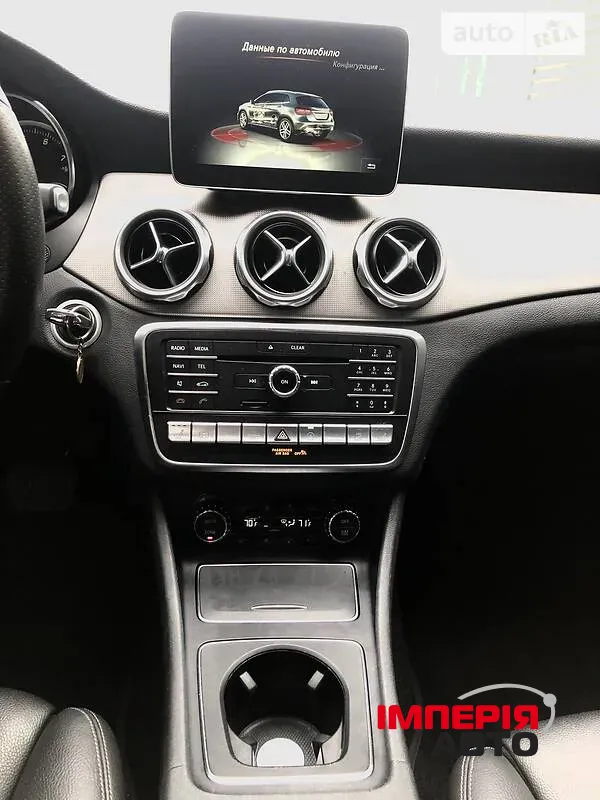 Mercedes-Benz GLA - фото 26
