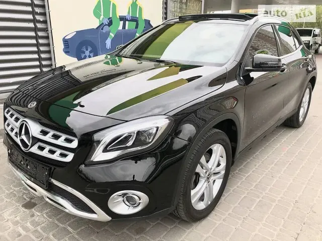Mercedes-Benz GLA - фото 1
