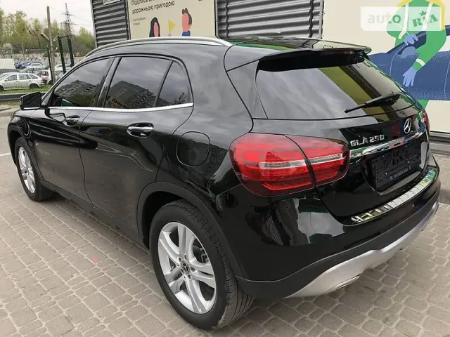 Mercedes-Benz GLA - фото 2