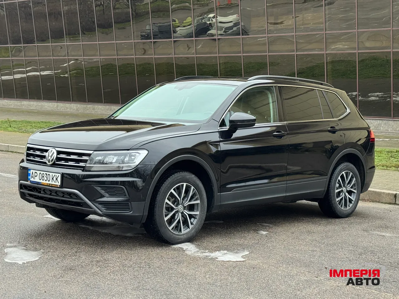 Volkswagen Tiguan - фото 1
