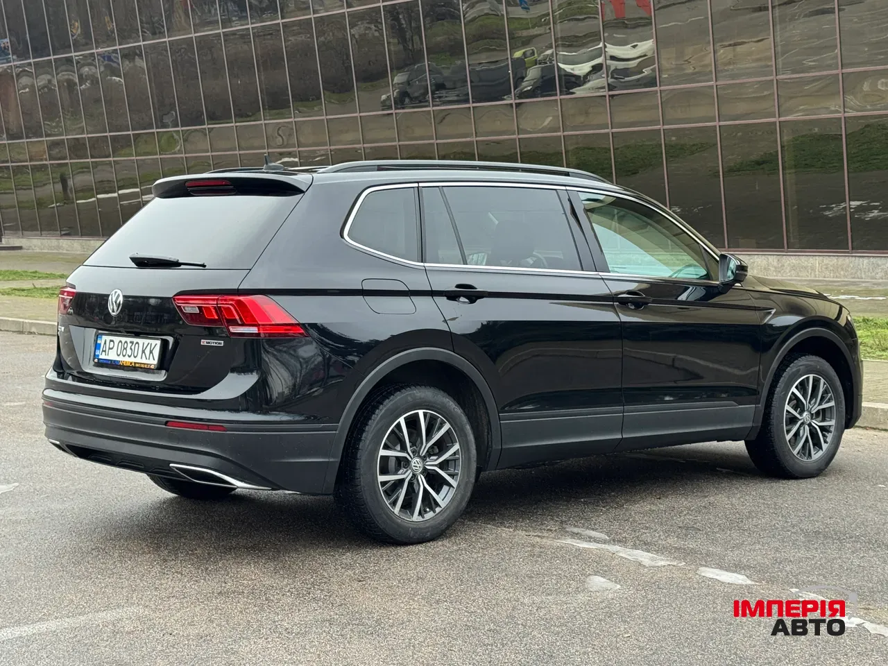 Volkswagen Tiguan - фото 6