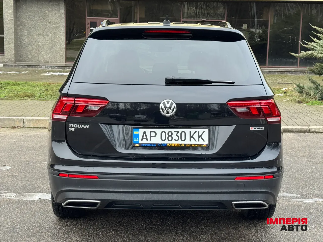 Volkswagen Tiguan - фото 8