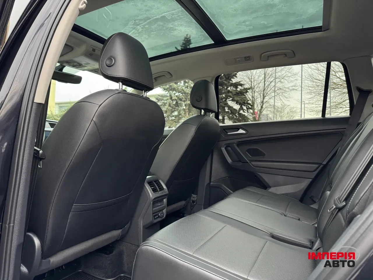 Volkswagen Tiguan - фото 14