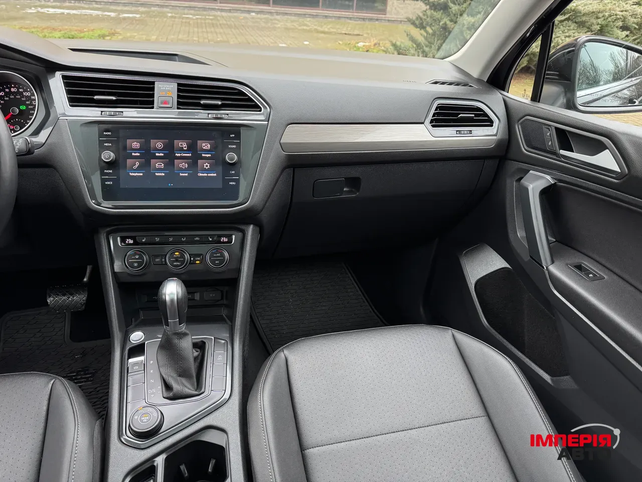 Volkswagen Tiguan - фото 21