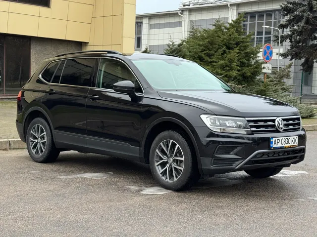 Volkswagen Tiguan - фото 5