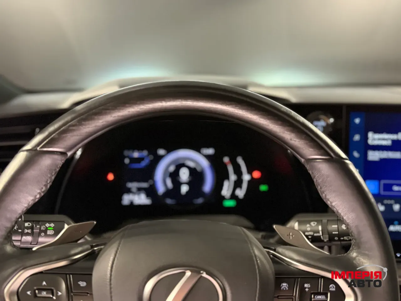 Lexus RX - фото 21