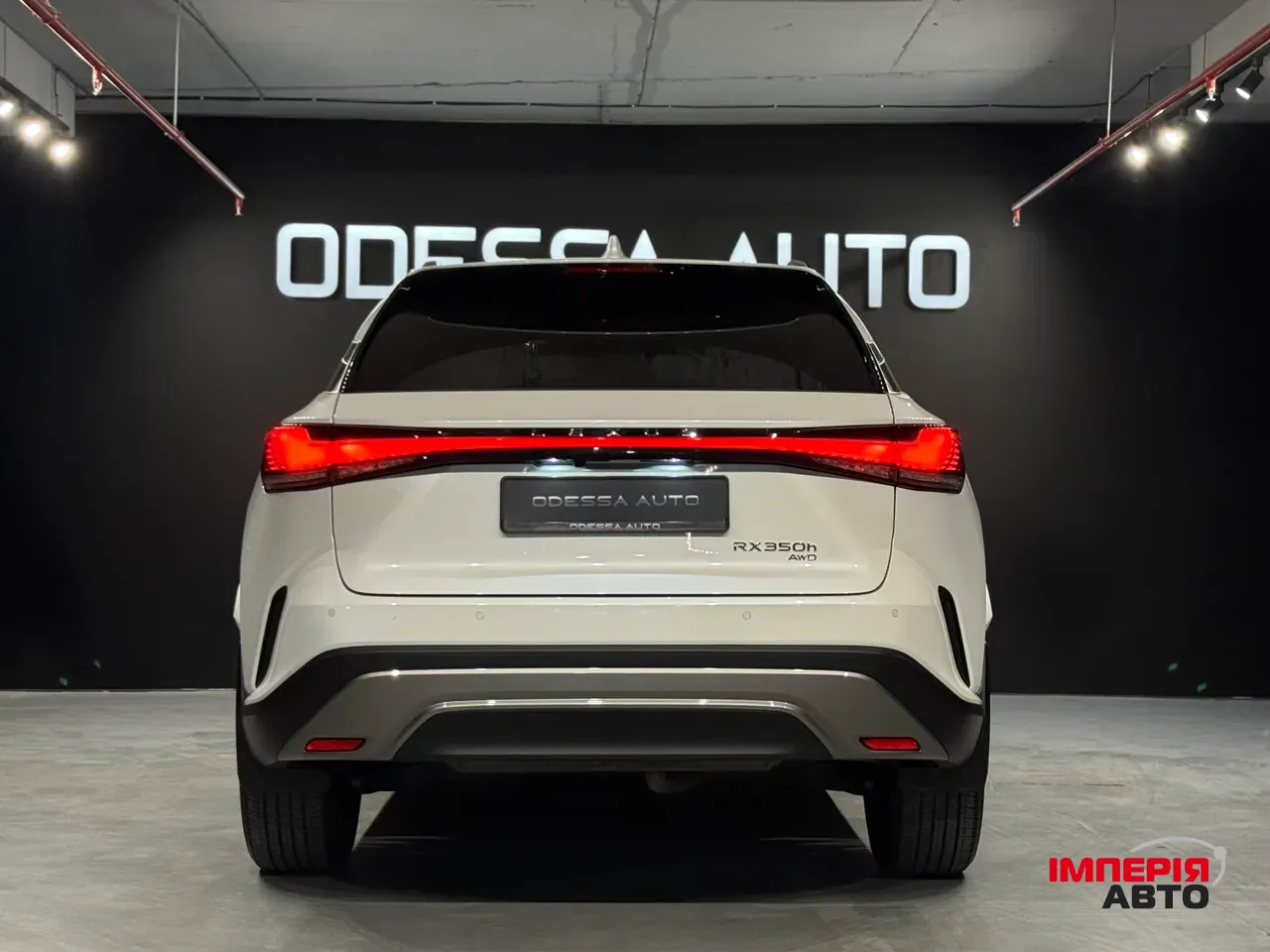 Lexus RX - фото 12