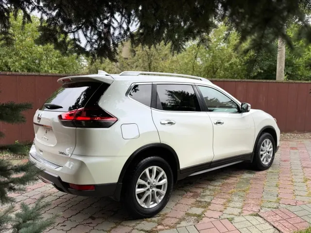 Nissan Rogue - фото 4