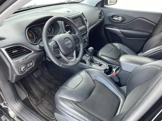 Jeep Cherokee - фото 5