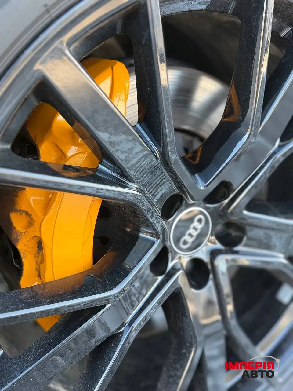 Audi e-tron - фото 33