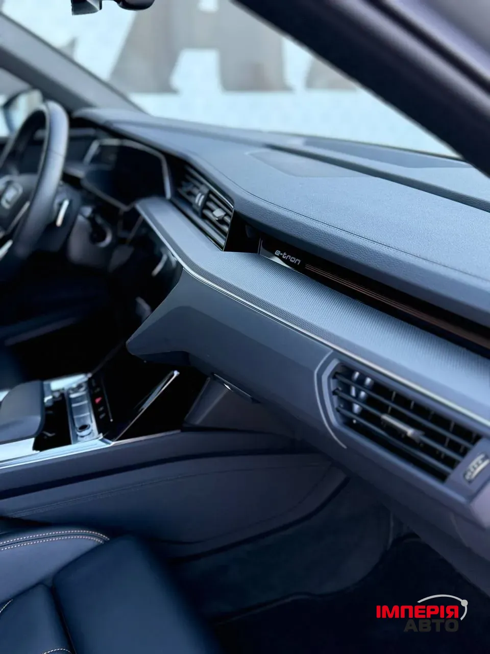 Audi e-tron - фото 39