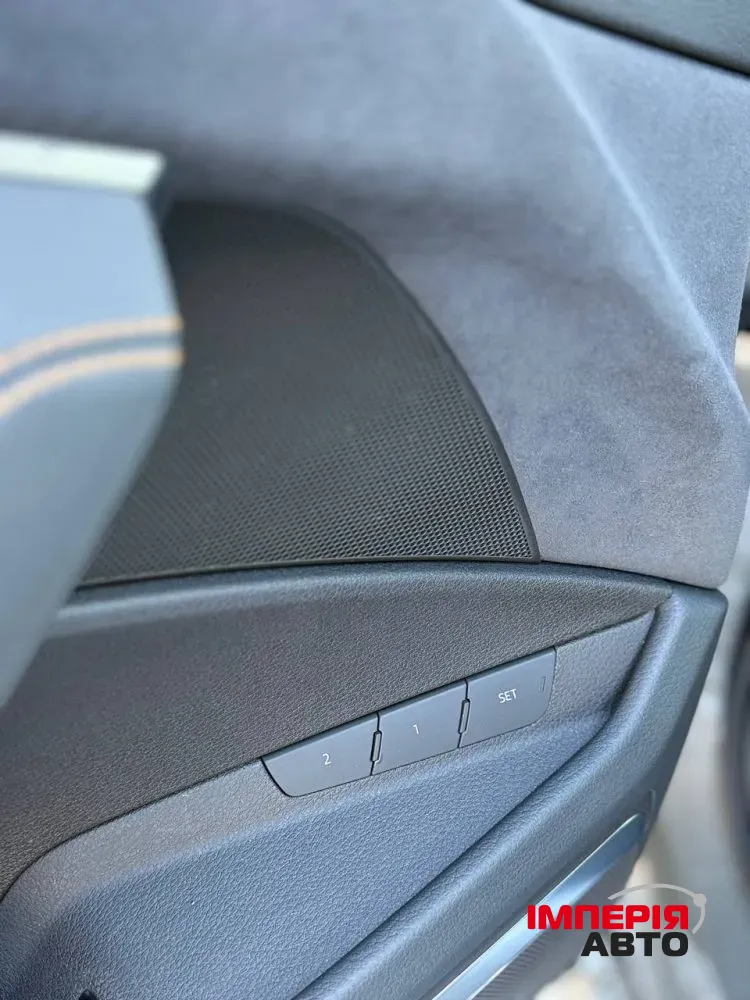 Audi e-tron - фото 27