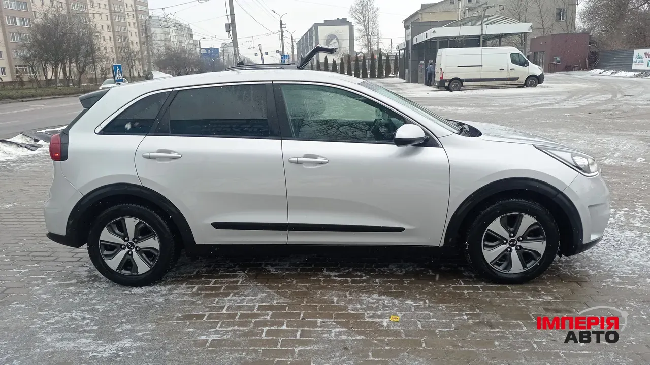 Kia Niro - фото 22