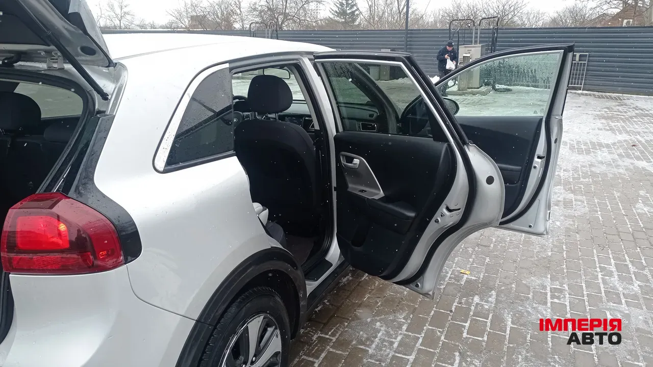 Kia Niro - фото 10