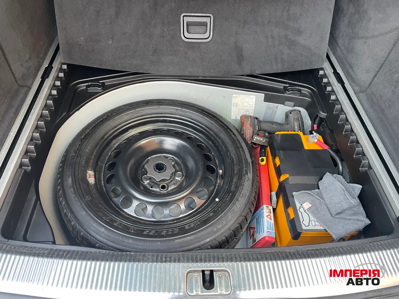 Audi A6 - фото 35