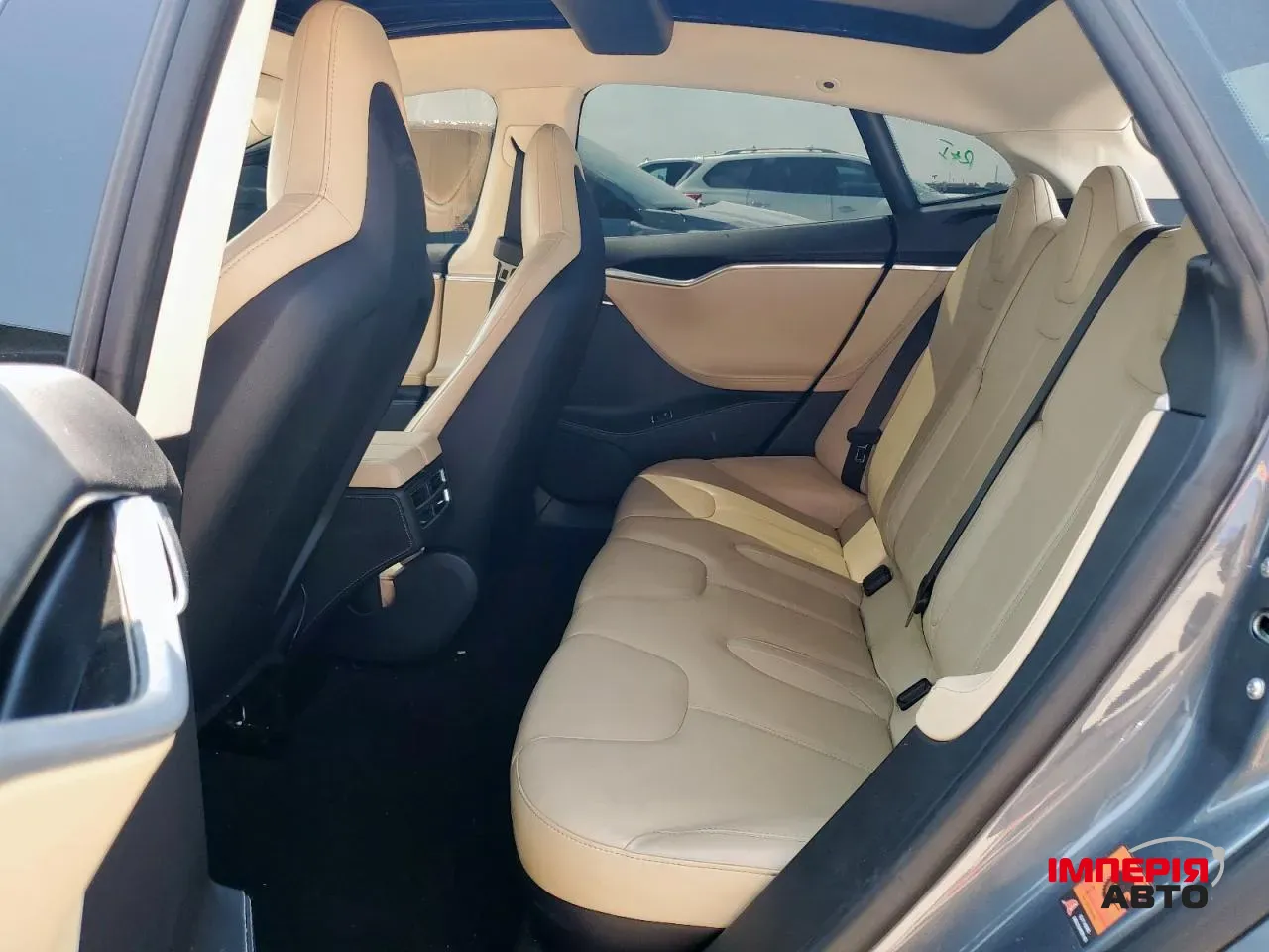 Tesla Model S - фото 11