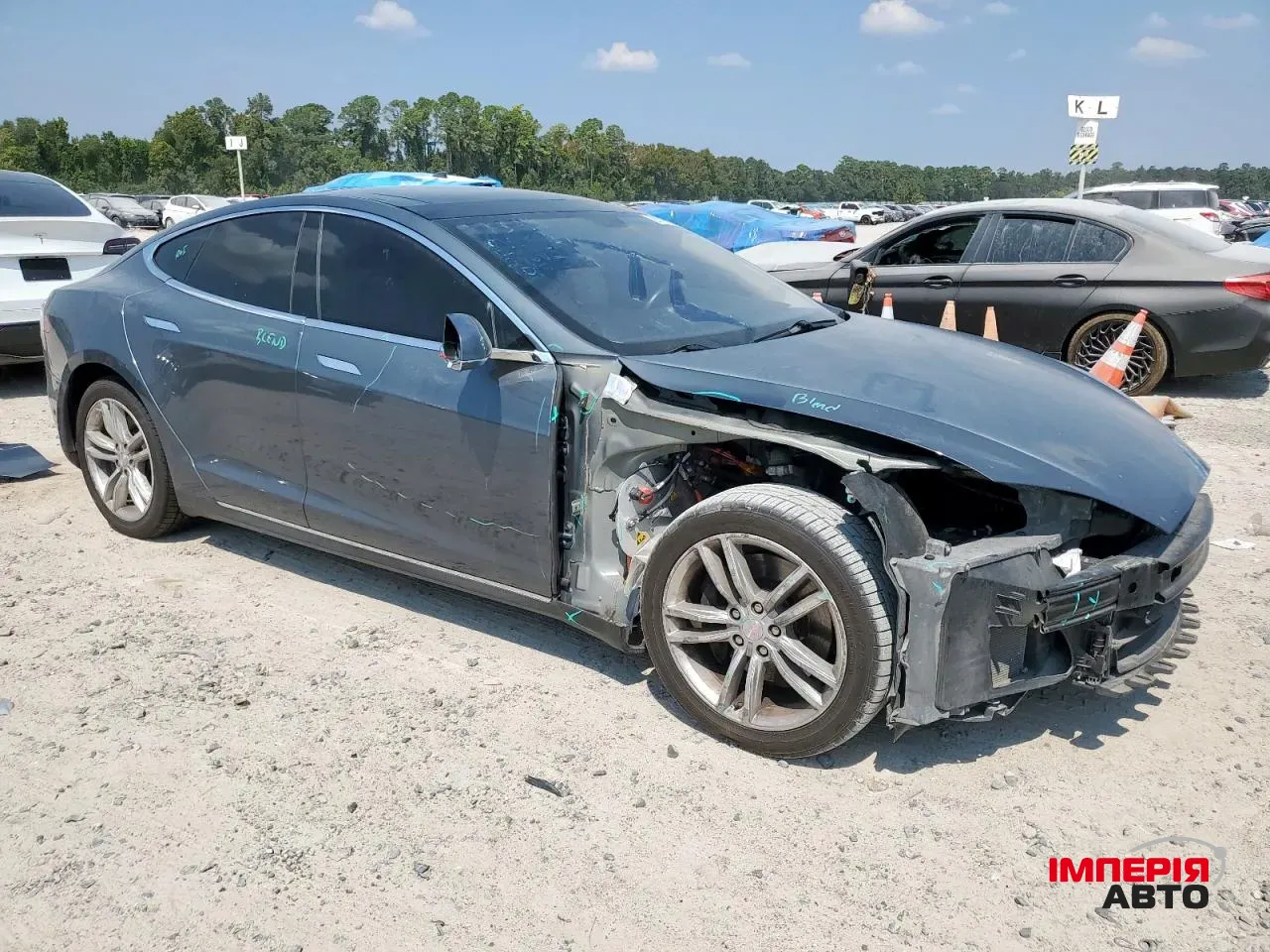 Tesla Model S - фото 5