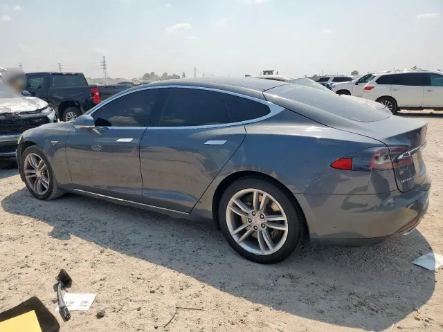 Tesla Model S - фото 2