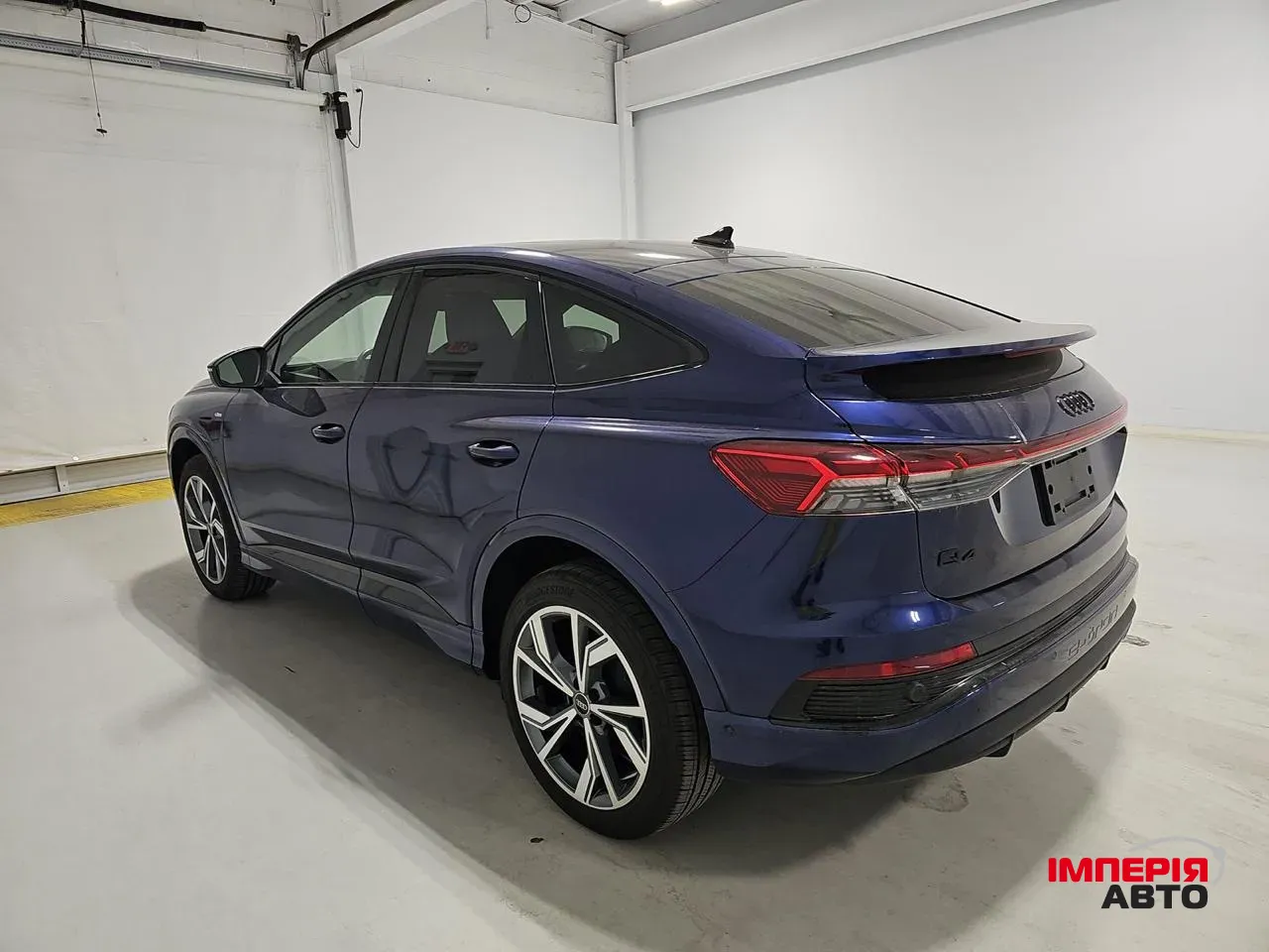 Audi Q4 Sportback e-tron - фото 4