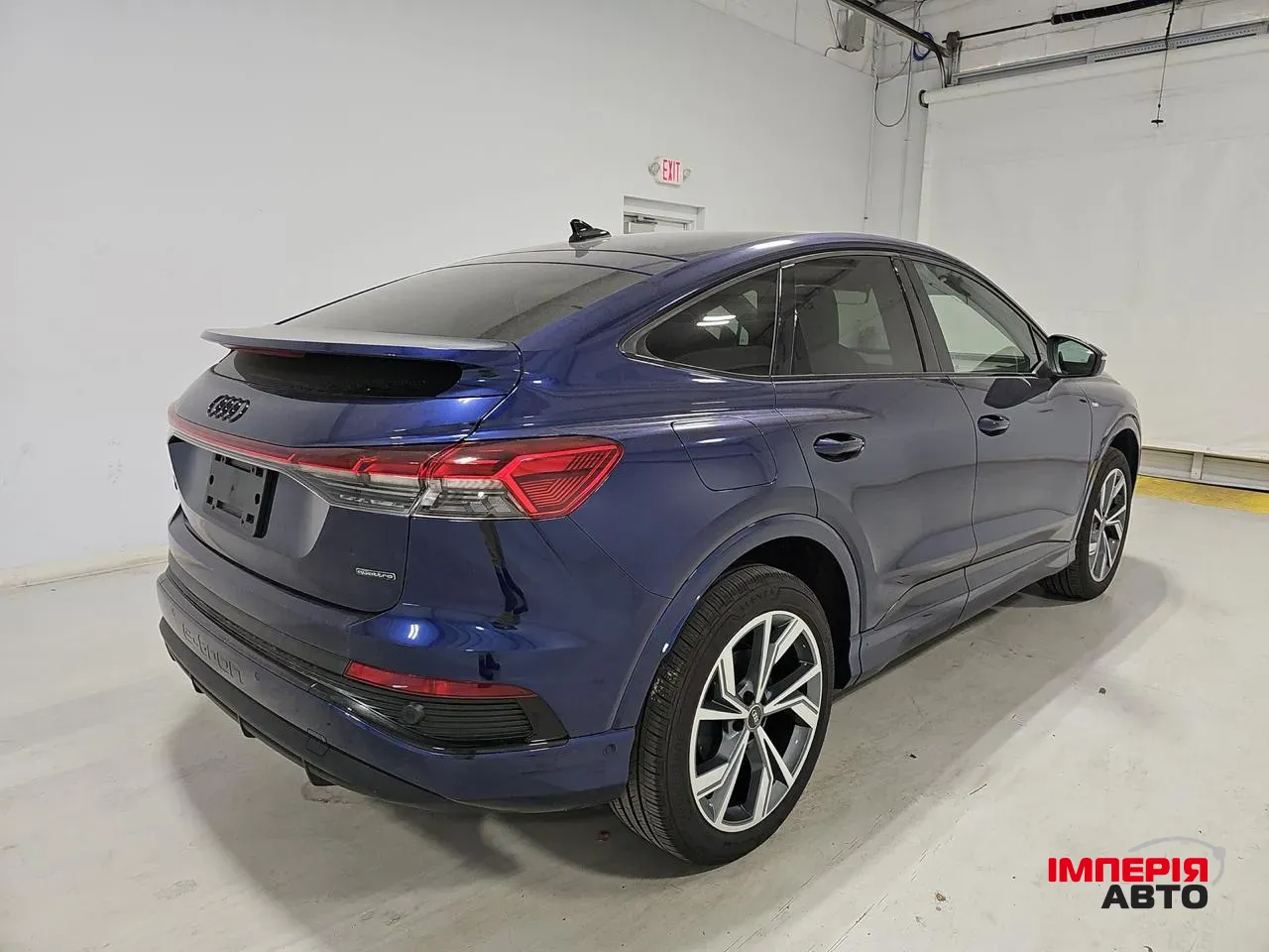 Audi Q4 Sportback e-tron - фото 3