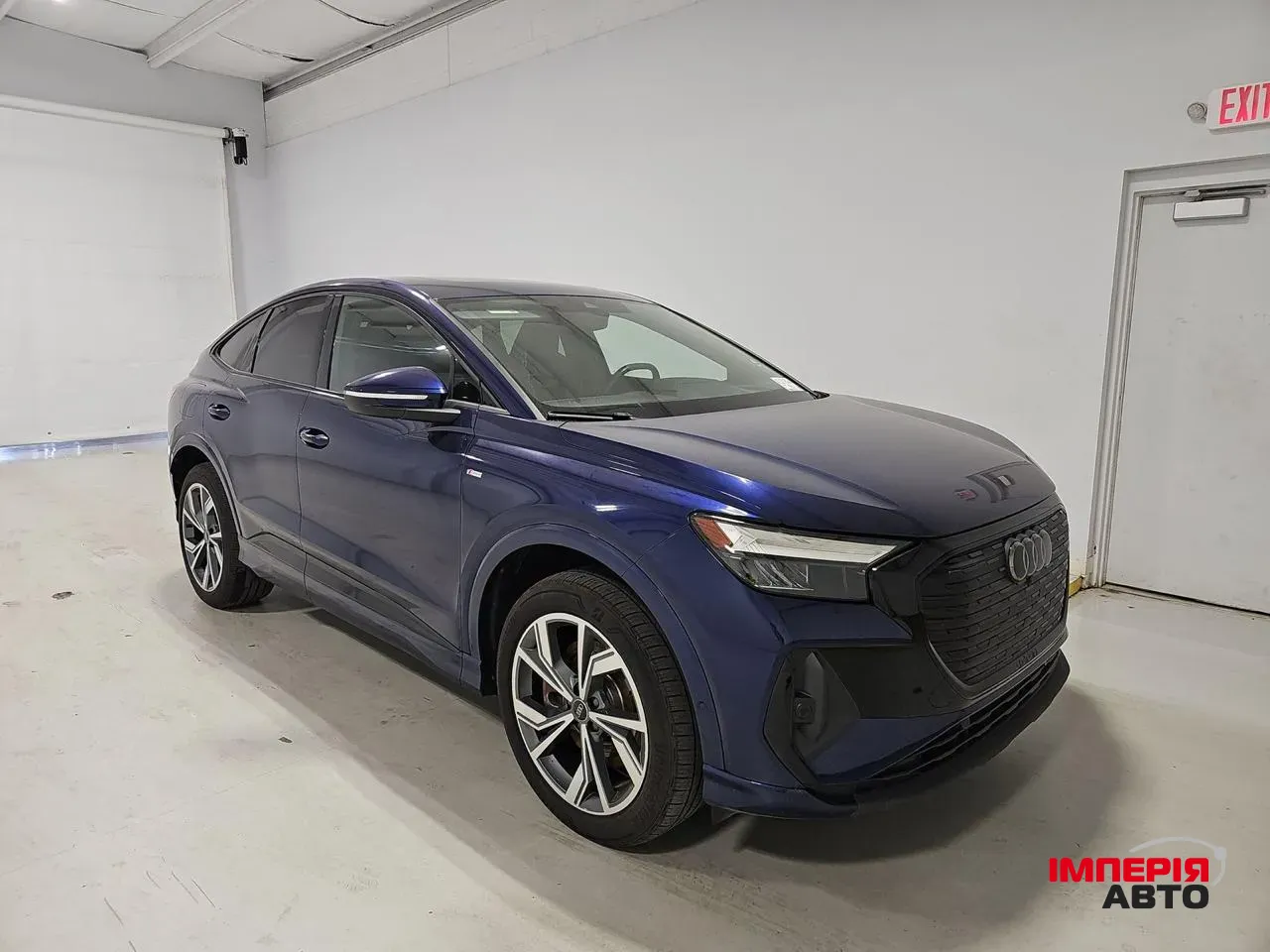 Audi Q4 Sportback e-tron - фото 1