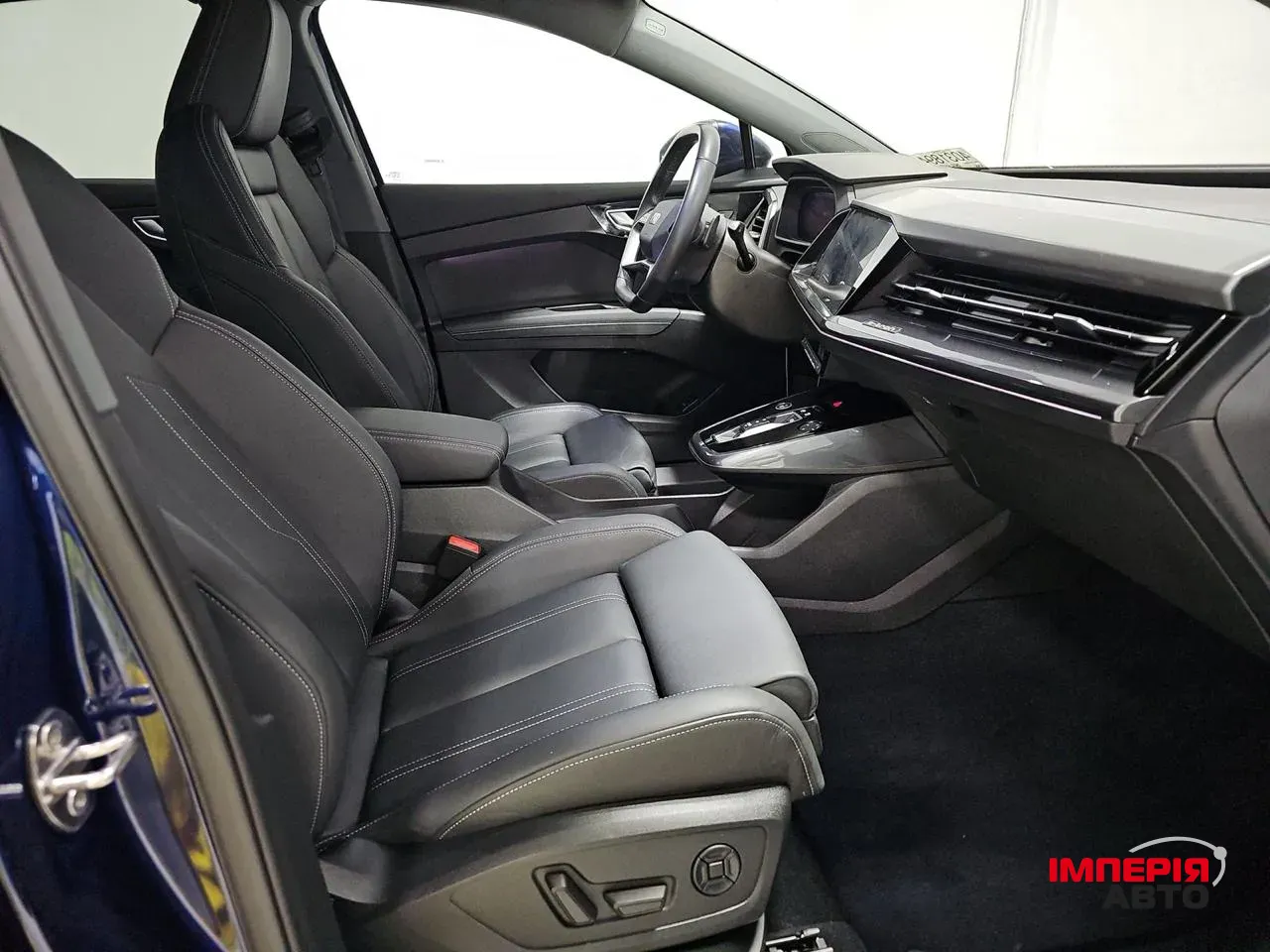 Audi Q4 Sportback e-tron - фото 8