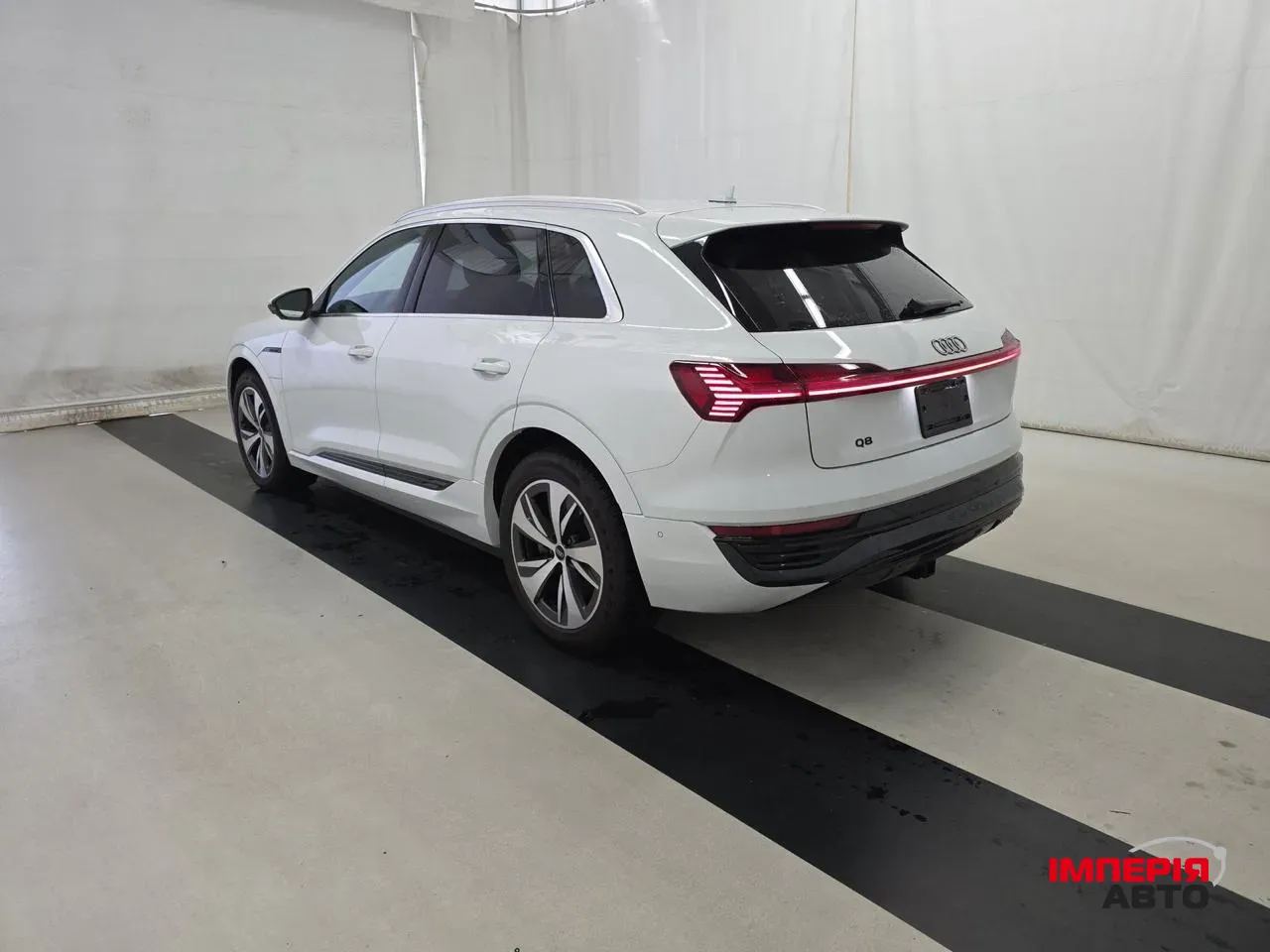Audi Q8 e-tron - фото 3