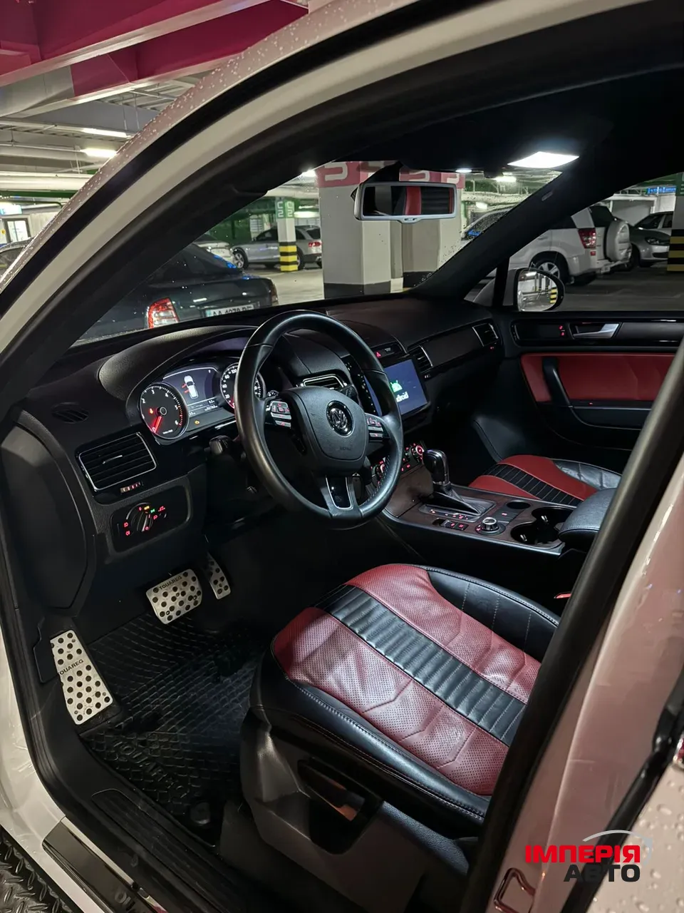 Volkswagen Touareg - фото 6