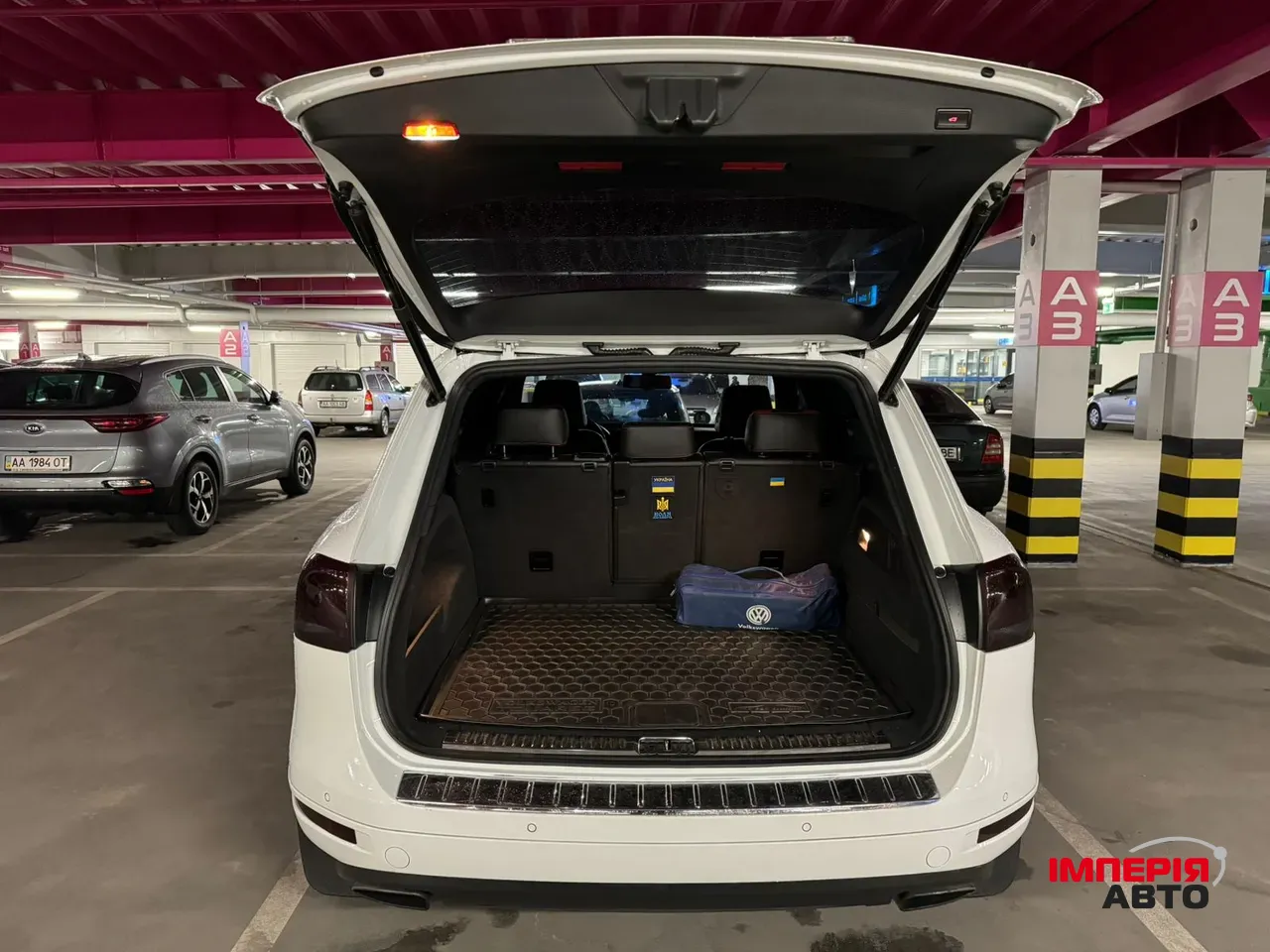 Volkswagen Touareg - фото 10