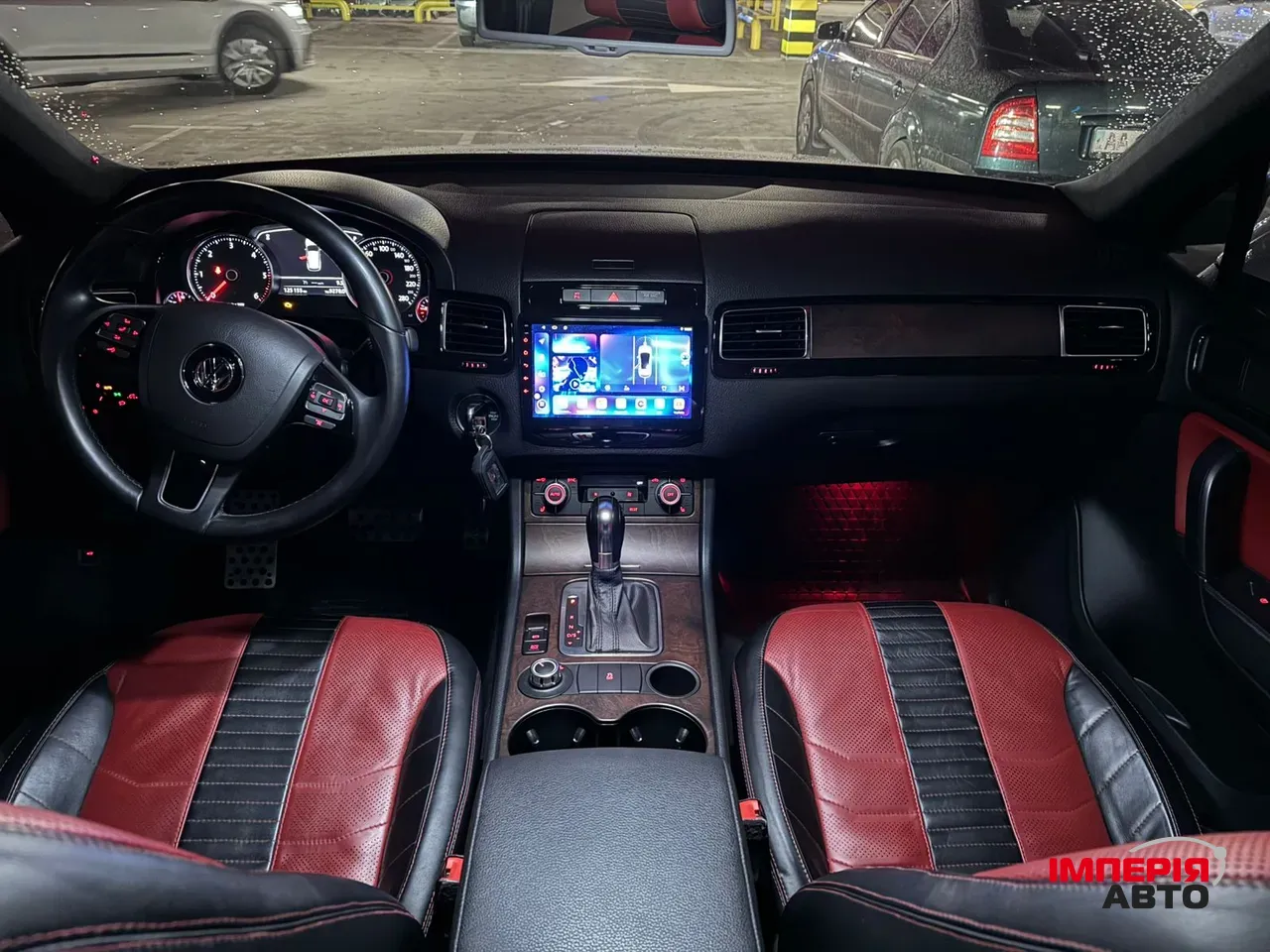 Volkswagen Touareg - фото 2