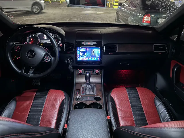 Volkswagen Touareg - фото 2