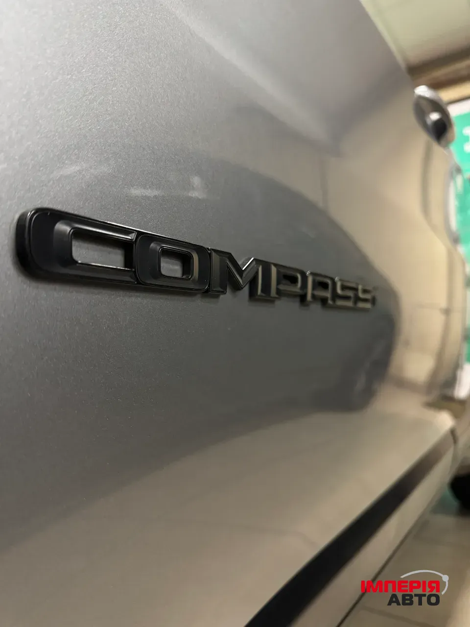 Jeep Compass - фото 2