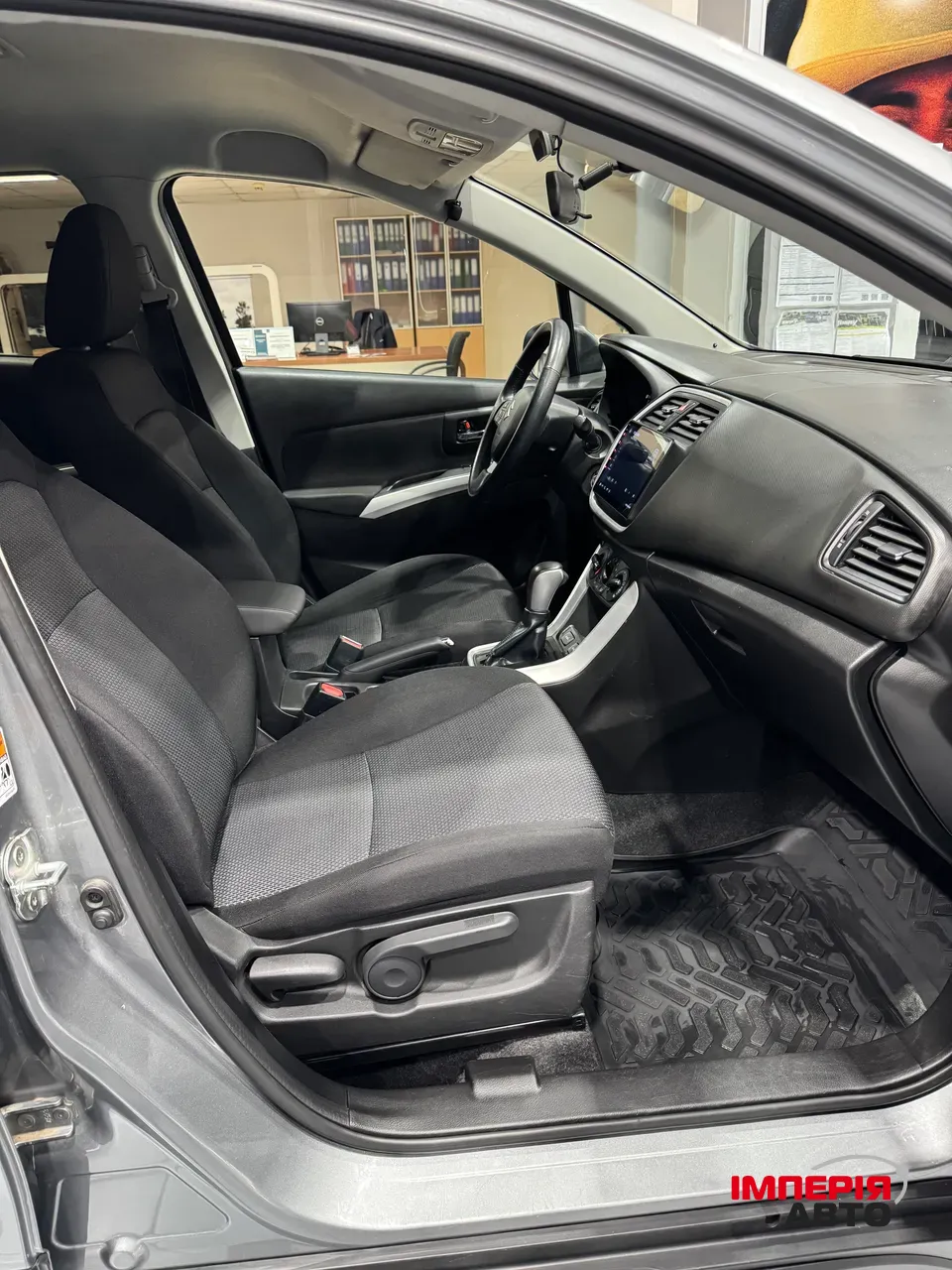 Suzuki SX4 - фото 29