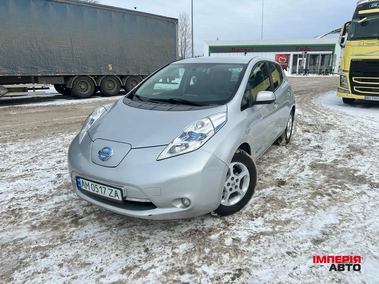 Nissan Leaf - фото 1