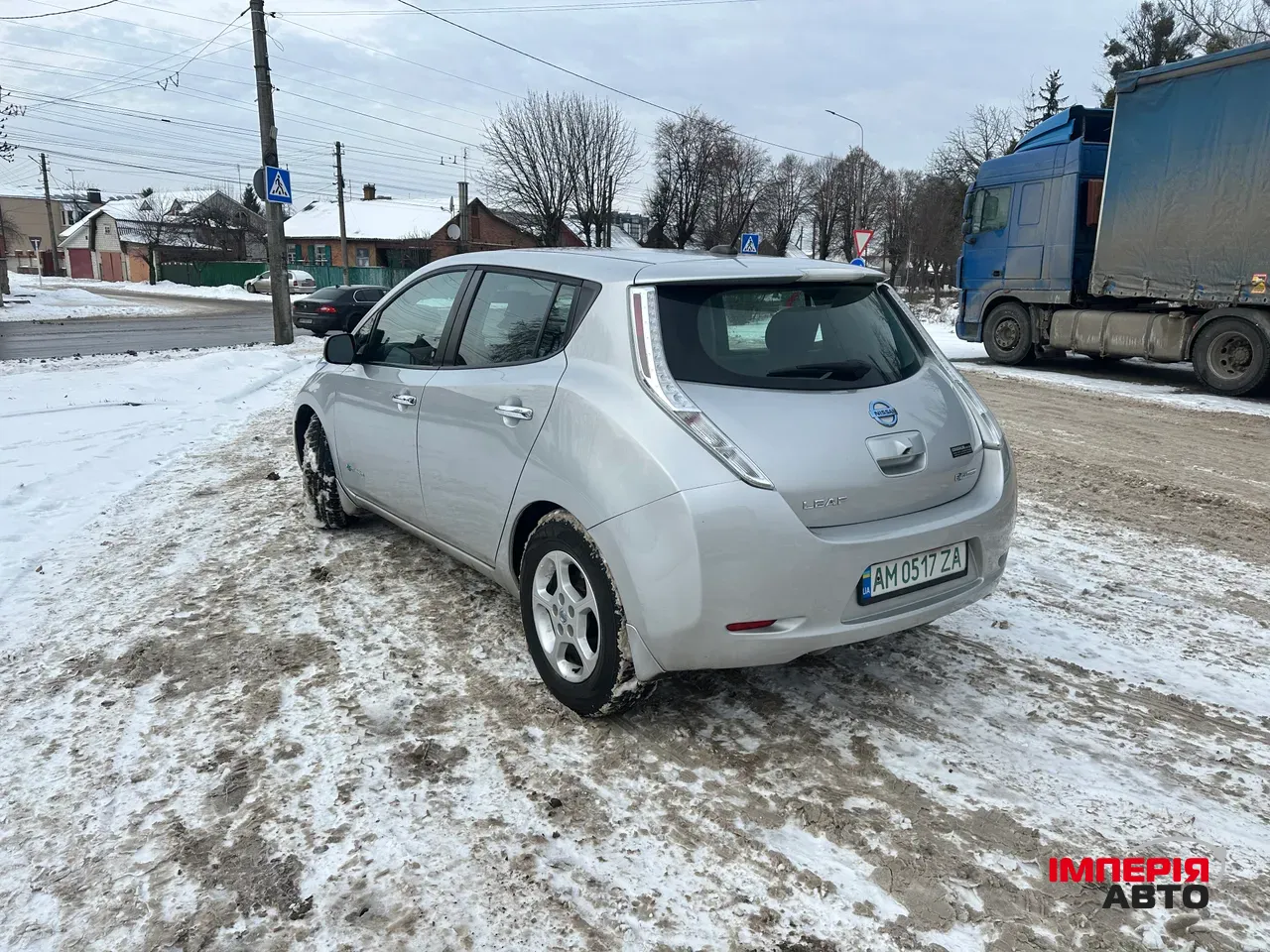 Nissan Leaf - фото 2